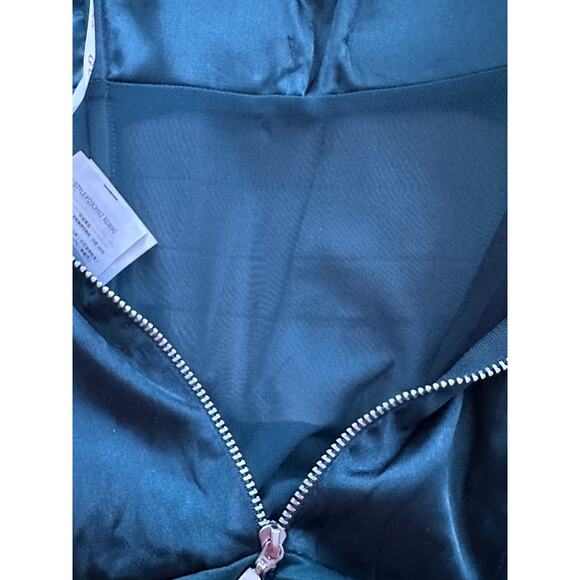 Guess Satin Sexy Green Sleeveless Bodysuit Corset NWOT - Picture 7 of 7